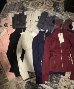 lululemon athletic clothes​