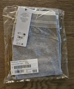 alo yoga clothing​